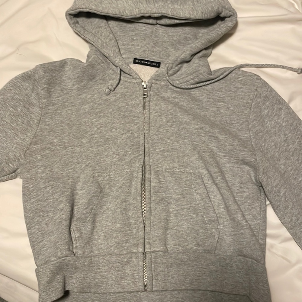 Brandy Melville Crop Sweatshirts